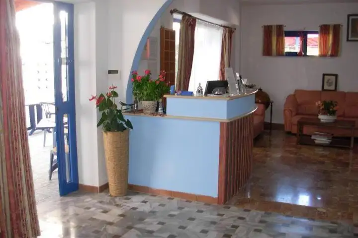PriceTravel - Viaja fácil, sin pretextos