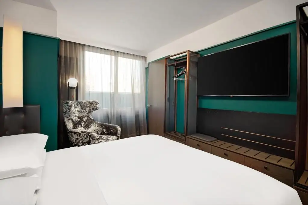 Habitación con cama extragrande - Planta superior