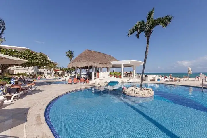 PriceTravel - Viaja fácil, sin pretextos