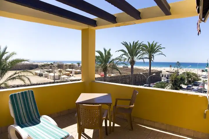 PriceTravel - Viaja fácil, sin pretextos