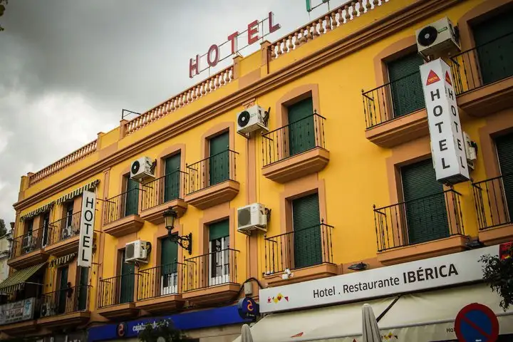 PriceTravel - Viaja fácil, sin pretextos