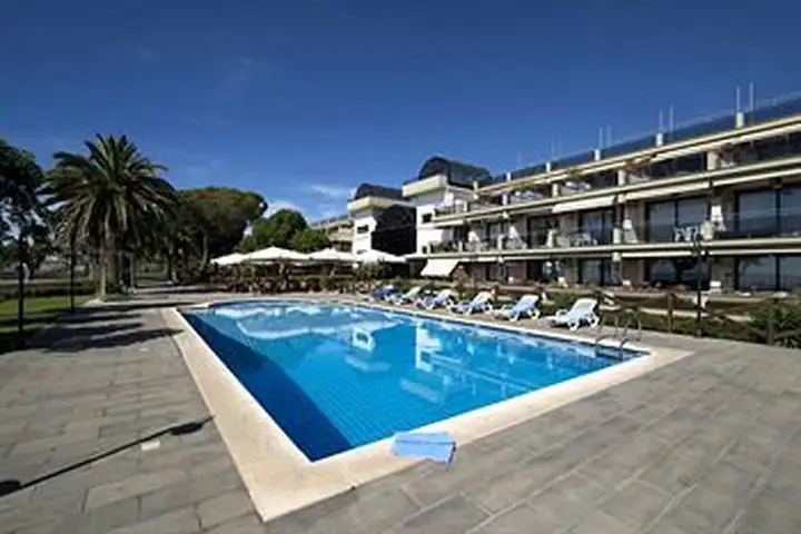 PriceTravel - Viaja fácil, sin pretextos